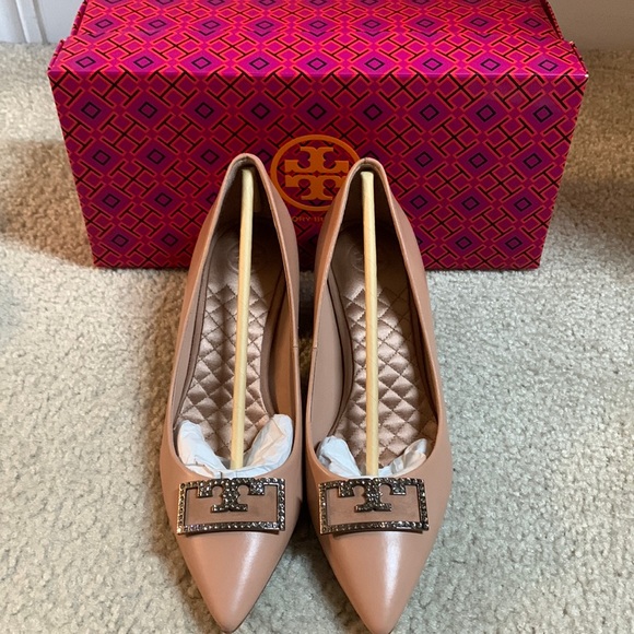 Tory Burch Shoes - Tory Burch
Warm Makeup Gigi Embellished Pointed Toe Pumps